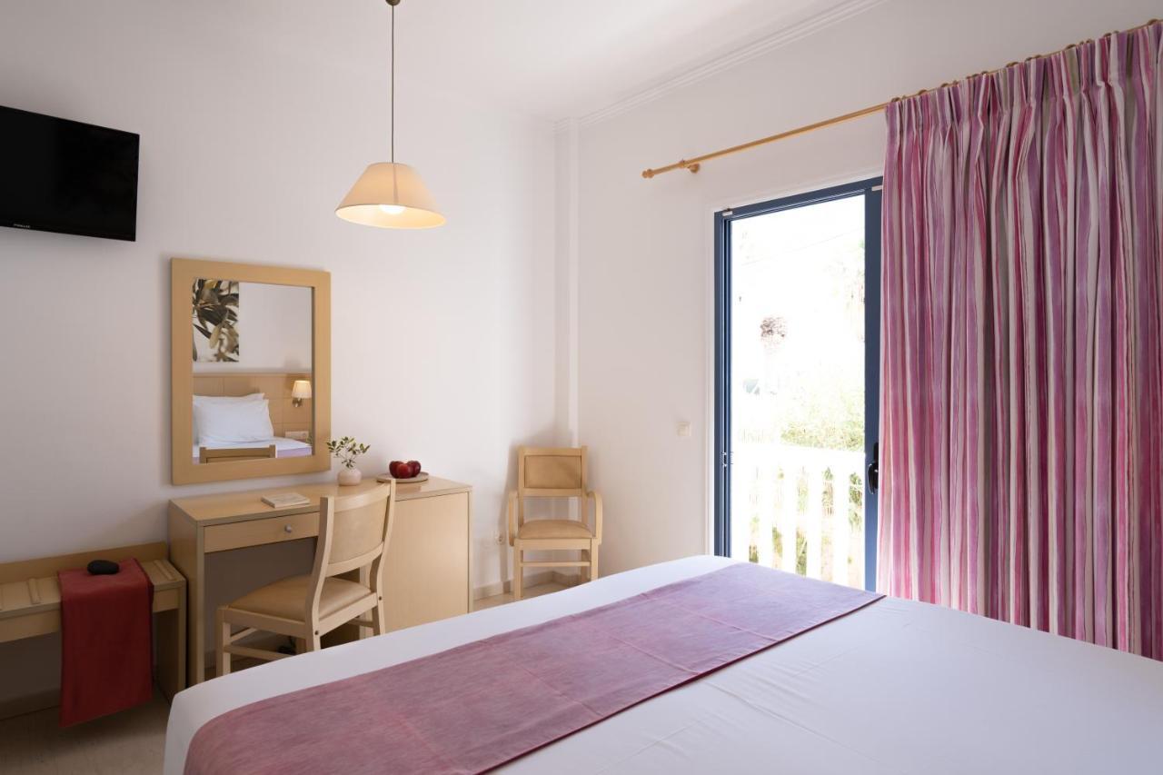 Hotel Sunshine Kamári Exteriör bild